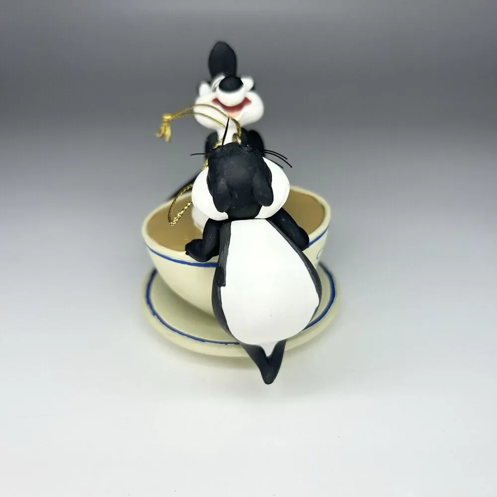 Looney Tunes Warner Bro Christmas Tree Ornament/Pepe Le Pew/Love You a Latte/Box